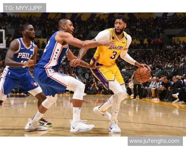 勇士与湖人激战正酣腾讯直播全程呈现精彩对决不容错过 勇士与湖人激战正酣腾讯直播全程呈现精彩对决不容错过