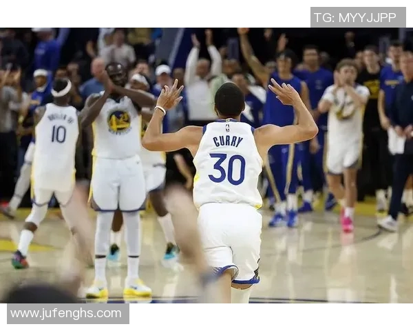 勇士与篮网激战正酣NBA赛场精彩瞬间回顾与分析 勇士与篮网激战正酣NBA赛场精彩瞬间回顾与分析