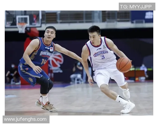 南京同曦与天津男篮激战正酣谁能在赛场上笑到最后 南京同曦与天津男篮激战正酣谁能在赛场上笑到最后